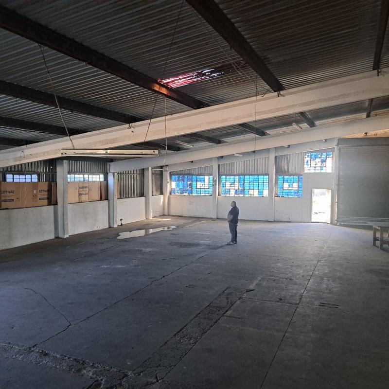 To Let commercial Property for Rent in Neave Industrial Eastern Cape